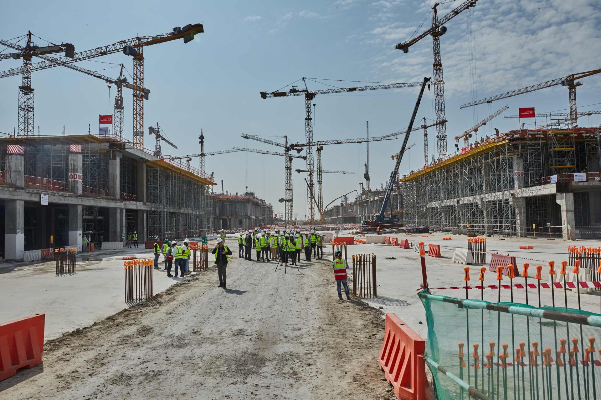 Pictures: Construction site of Dubai's Meydan One Mall - Construction ...