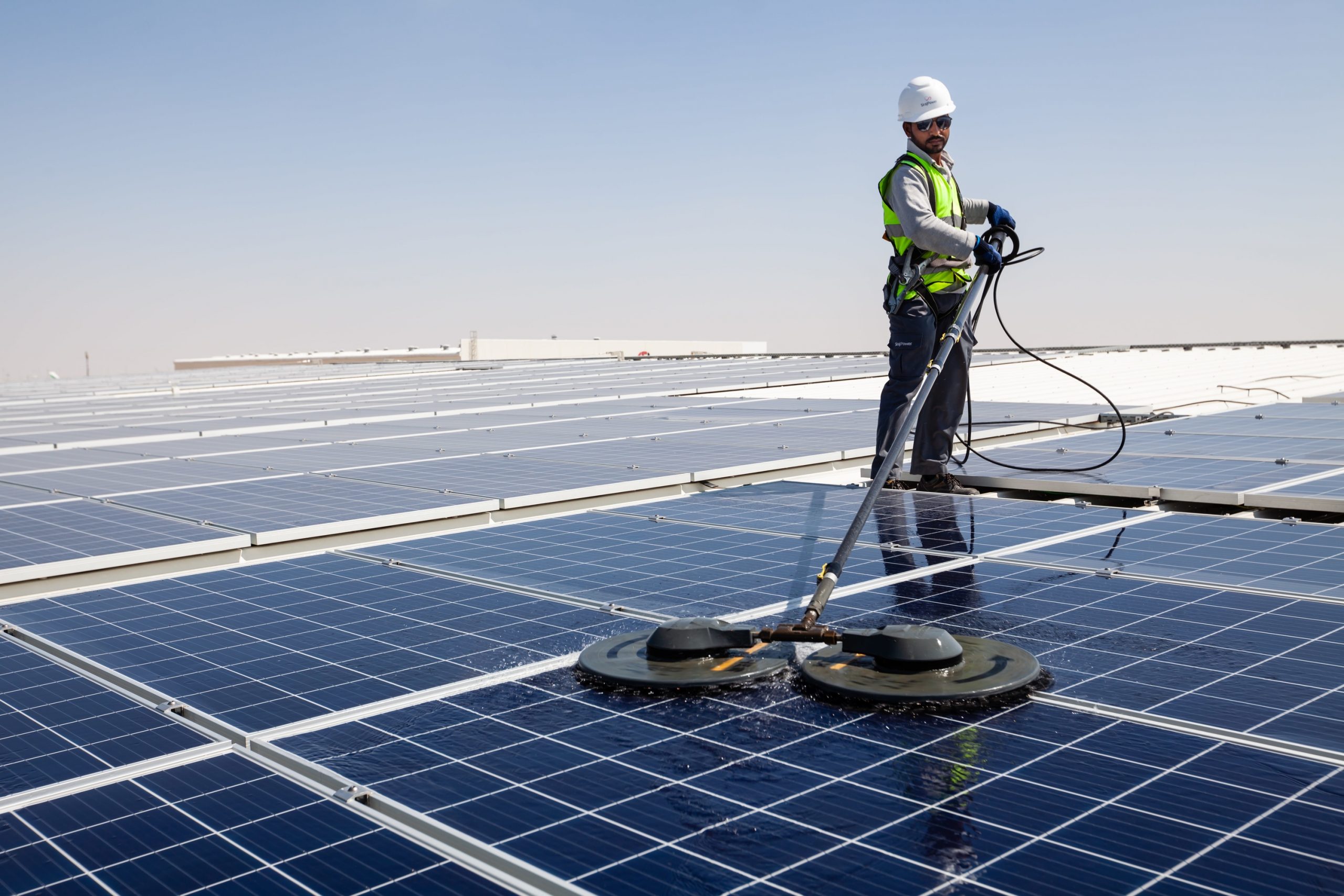 UAE Solar Energy Provider Achieves 100MWp Portfolio For 2020 