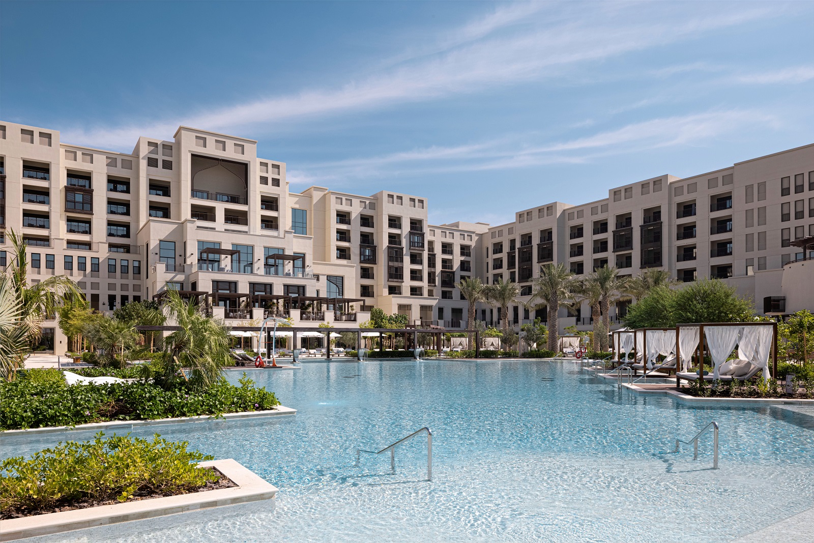 Unveiling the execution of a world-class resort: Jumeirah Gulf of ...