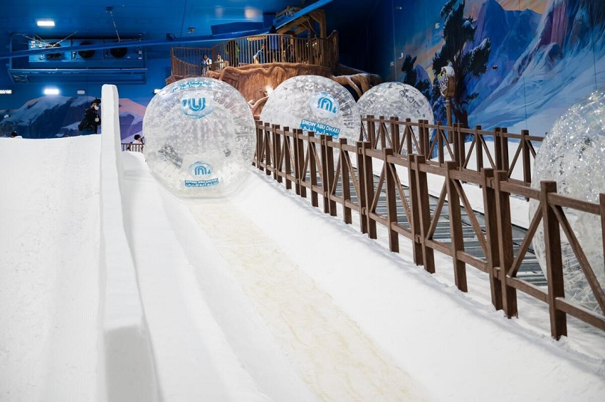 Abu Dhabi Officially Opens Its First Indoor Snow Park At Reem Mall